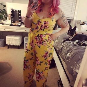 XHILIRATION ROMPER SIZE L